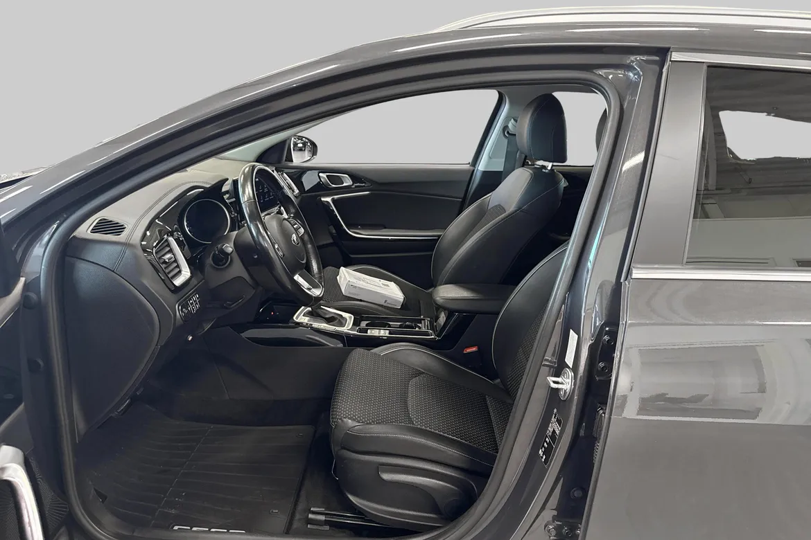 picture of a car