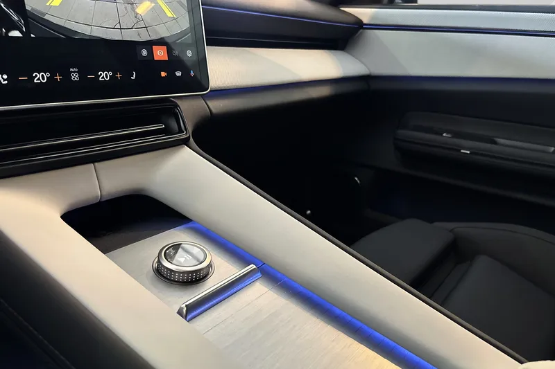 Polestar 4 Long Range Dual motor bilde 16