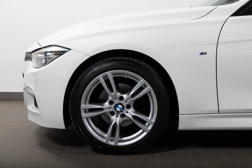 Bild 4 av BMW 320i xDrive Touring M Sport Steptronic PDC