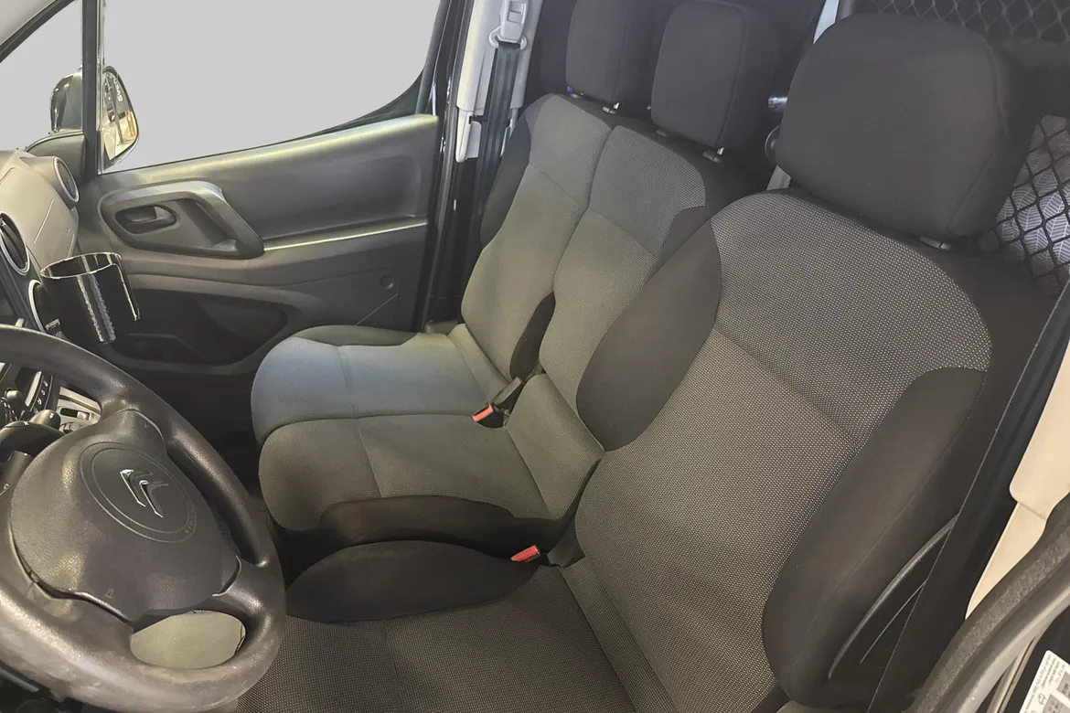 picture of a car