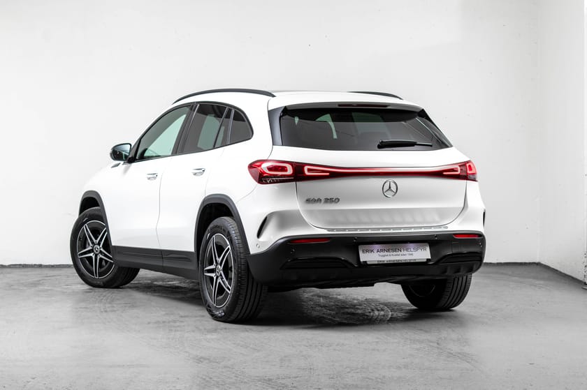 Bilde 2 av Mercedes-Benz EQA 250 AMG Line/Advanced/Kjørreassist/Henger/Panorama
