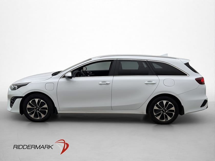Bild 4 av Kia Ceed Sportswagon Plug-in Hybrid Kamera CarPlay M&K-Värmare Adaptiv