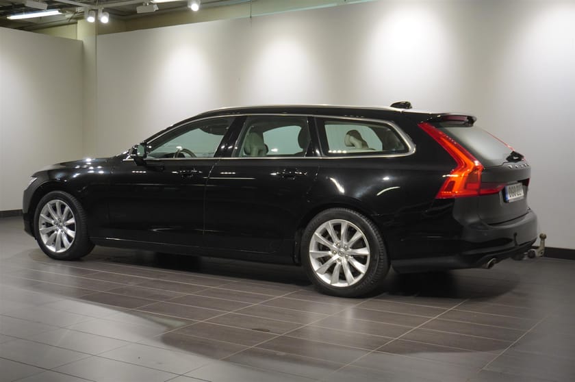 Bild 4 av Volvo V90 D5 AWD Busi Adv Navi Fartpilot Drag