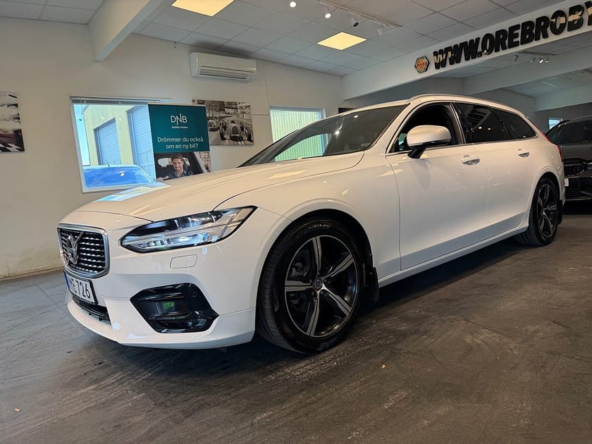 Bild 2 av Volvo V90 D3 AWD Geartronic R-Design Drag Gps Värmare Kamrem bytt