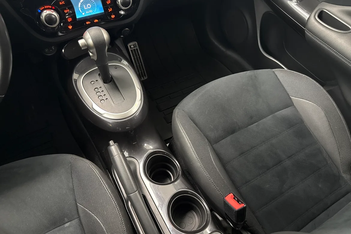 picture of a car