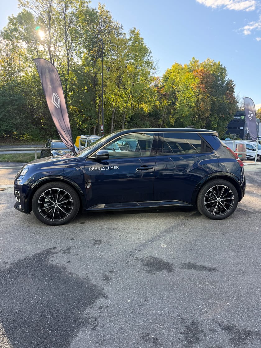 Bilde 1 av Renault 5 E-Tech