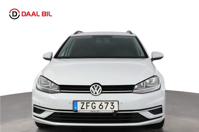 Bild 2 av Volkswagen Golf Sportscombi 1.0 TSI 110HK M-VÄRM CARPLAY P-SENS