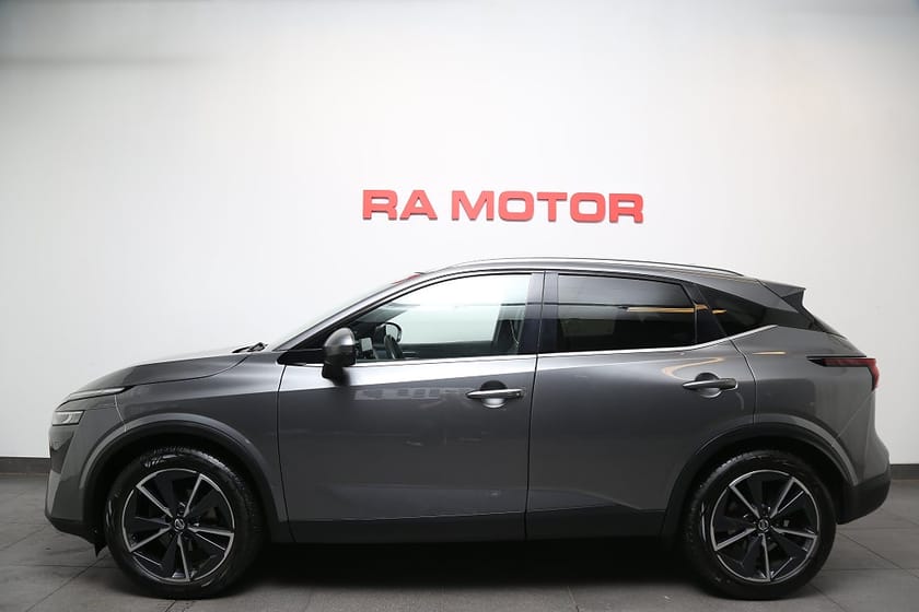 Bild 3 av Nissan Qashqai 1,3 DIG-T 158hk 4WD Tekna 360° Massage Bose 19" Pano