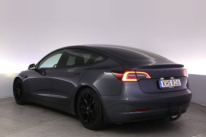 Bild 4 av Tesla Model 3 Long Range AWD Refresh Autopilot Panorama Drag