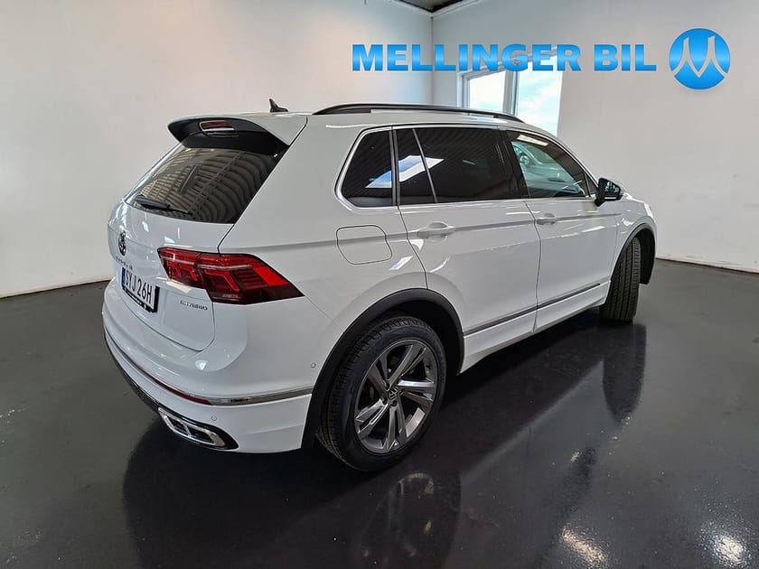 Bild 3 av Volkswagen Tiguan eHybrid R-Line 245hk Drag | Cockpit