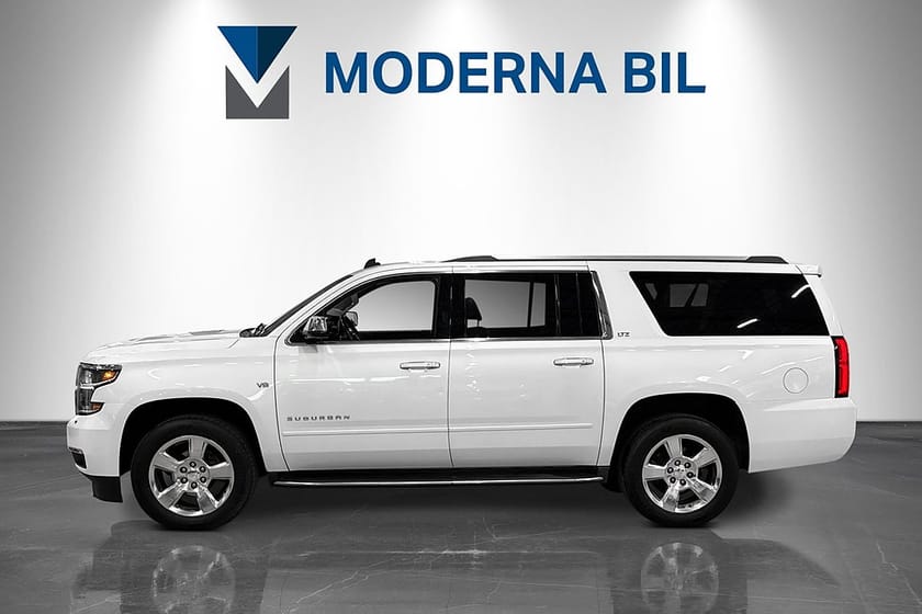 Bild 3 av Chevrolet Suburban 5.3 V8 4WD Hydra-Matic 7-sits Bose Pano Skinn Bkam
