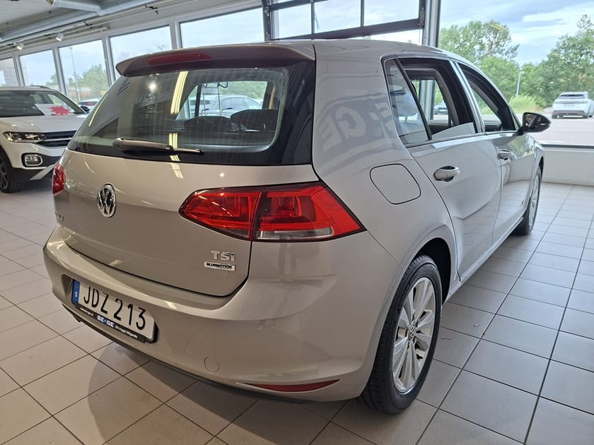 Bild 4 av Volkswagen Golf 1,2 TSI 110HK Manuell Motorvärmare