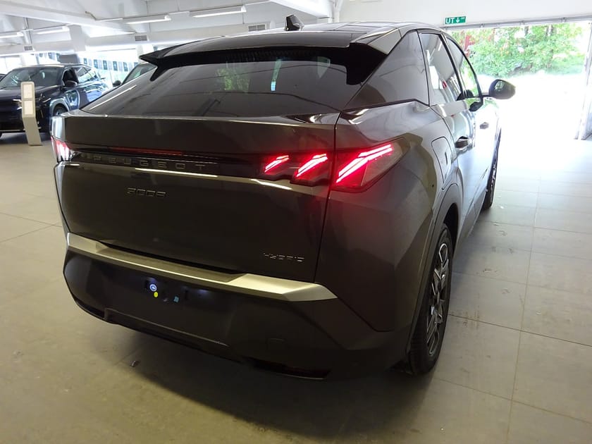 Bild 3 av Peugeot 3008 Hybrid 145 GT Ultimate 1.2  e-DSC