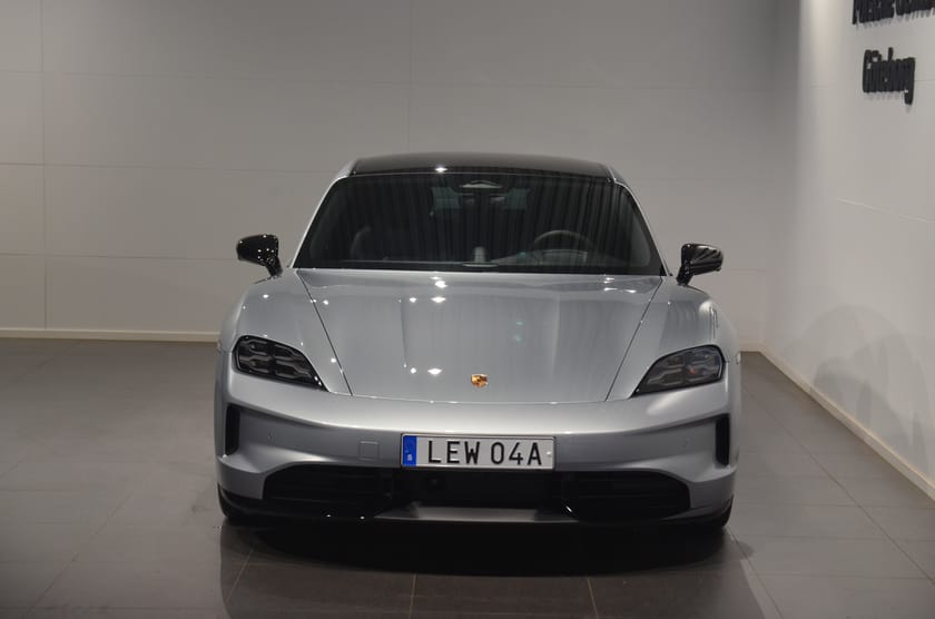 Bild 3 av Porsche Taycan 4 Black Edition