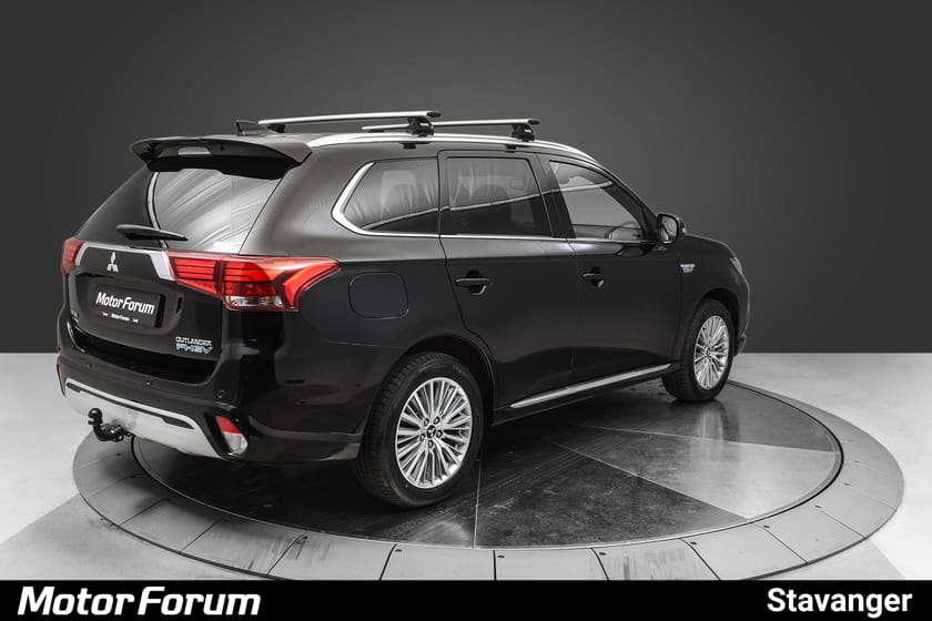 Bilde 4 av Mitsubishi Outlander PHEV SKINN / HENGERFESTE /SOLTAK/360 KAMERA