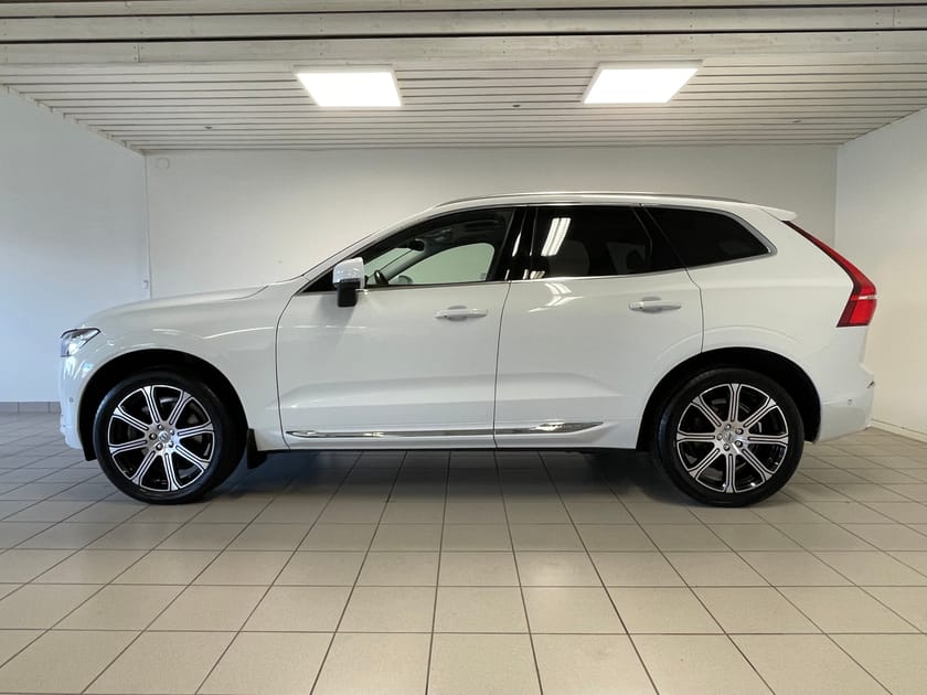 Bild 2 av Volvo XC60 B4 AWD Diesel Inscription B&W 360 Kamera HuD Nav Drag