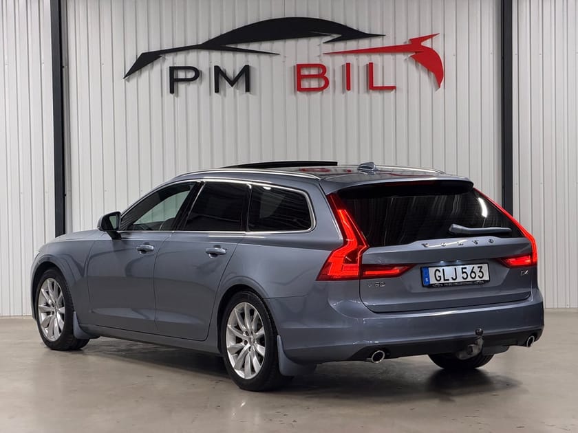 Bild 4 av Volvo V90 D4 Panorama Drag Värmare Navigator Keyless S&V-Hjul