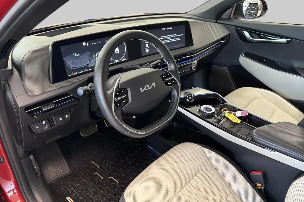 picture of a car