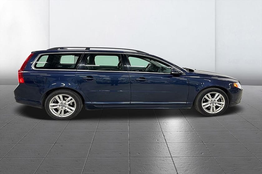 Bild 3 av Volvo V70 D4 AWD Momentum Aut Drag Läder Värmare P-Sens