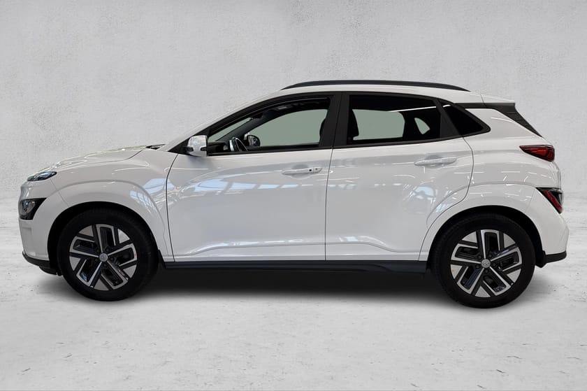 Bilde 2 av Hyundai Kona Electric 64 kWh Premium Long Range LAV KM/R.Kam/Krell-sterio/Head-Up++