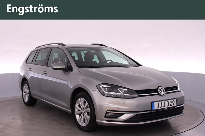 Bild 1 av Volkswagen Golf Sportscombi TDI 115 HK DSG Drag Värmare Backkamera