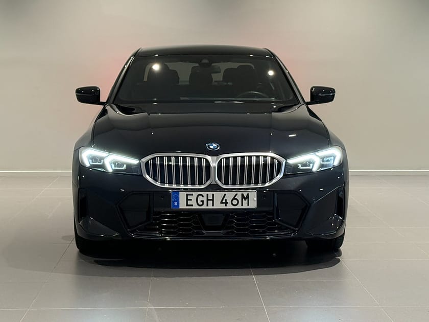 Bild 2 av BMW 330e Sedan M Sport Drag Adaptiv Farth HiFi Backkamera LED 18"