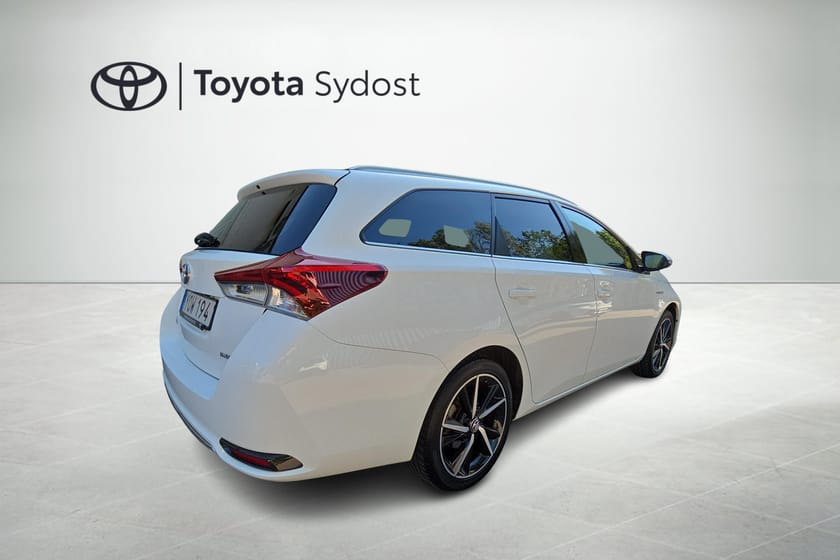 Bild 4 av Toyota Auris Touring Sports Hybrid 1,8 TS TOUCH & GO EDITION, Backkamera, Nyckelfri start&stop mm
