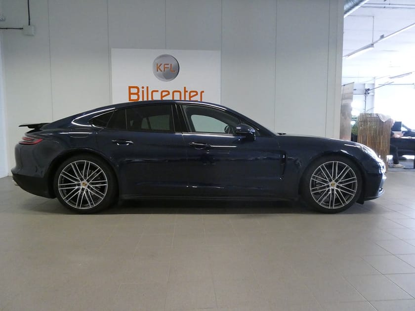 Bild 4 av Porsche Panamera 4 PDK 330HK SportChrono-360-Kolfiber-Luft-BOSE-SoV