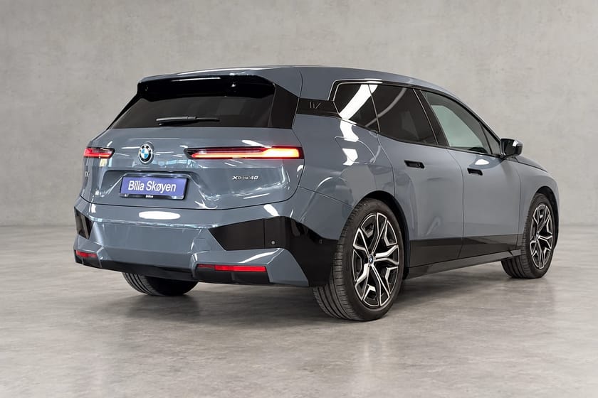 Bilde 4 av BMW iX xDrive40