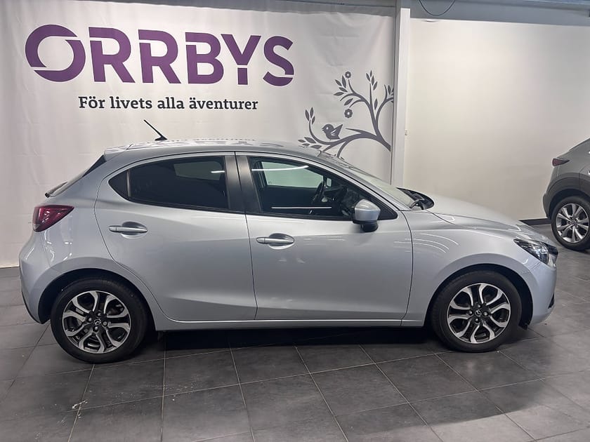 Bild 2 av Mazda 2 1.5 SKYACTIV-G, P-sensorer, Nav, V-hjul, Clima, Farth.