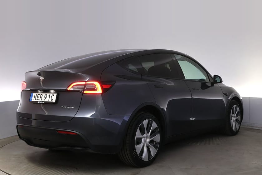 Bild 5 av Tesla Model Y Long Range AWD Uppgraderad autopilot