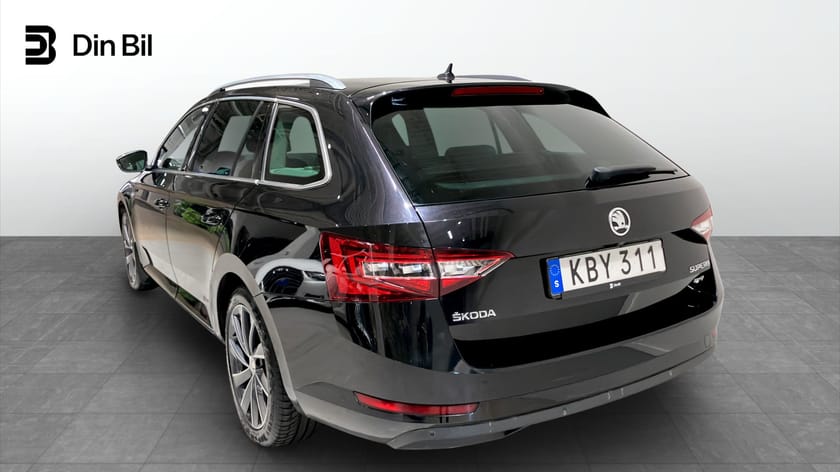 Bild 3 av Škoda Superb Kombi L&K TDI 190 DSG 4x4 Drag B-Kamera Elstol