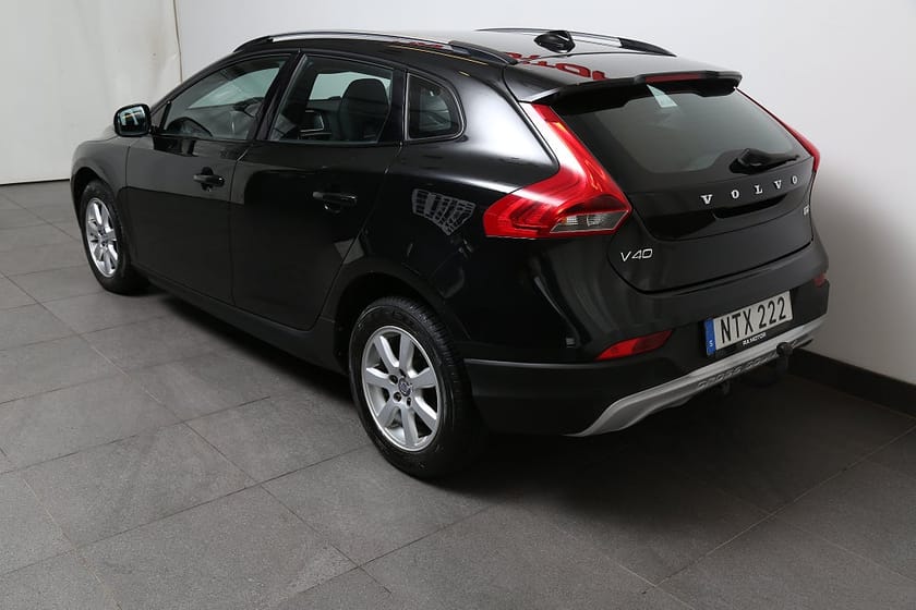 Bild 4 av Volvo V40 Cross Country D2 Momentum BE 120hk Värmare Dragkrok
