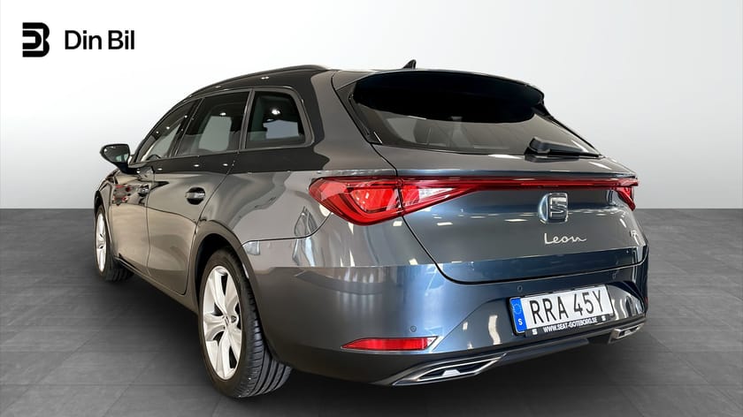 Bild 3 av SEAT Leon Sportstourer / 1.5 eTSI / 150 hk / DSG7 / FR / Parkeringsvärmar