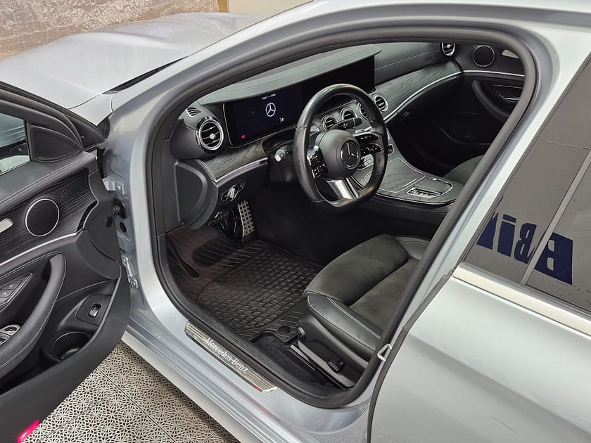 Bild 2 av Mercedes-Benz E 220 T d KOMBI AMG CDI 194HK