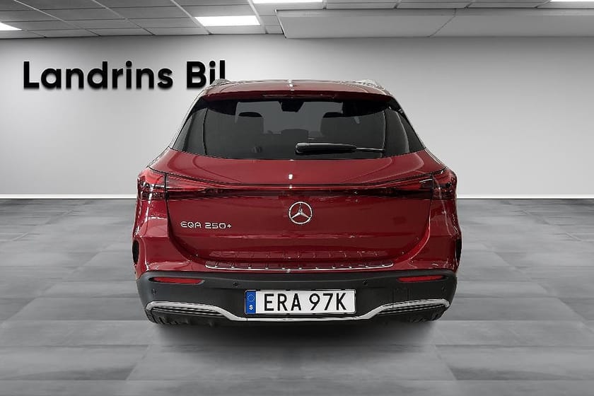 Bild 5 av Mercedes-Benz EQA 250+ SUV AMG-Line Dragkrok ” 84 Mil ”