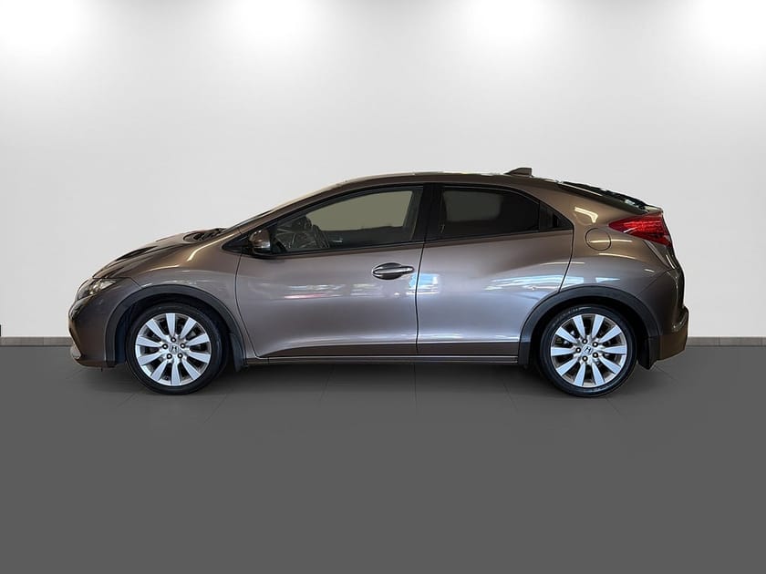 Bild 2 av Honda Civic 1.8 i-VTEC 142 HK Lifestyle / Dragkrok