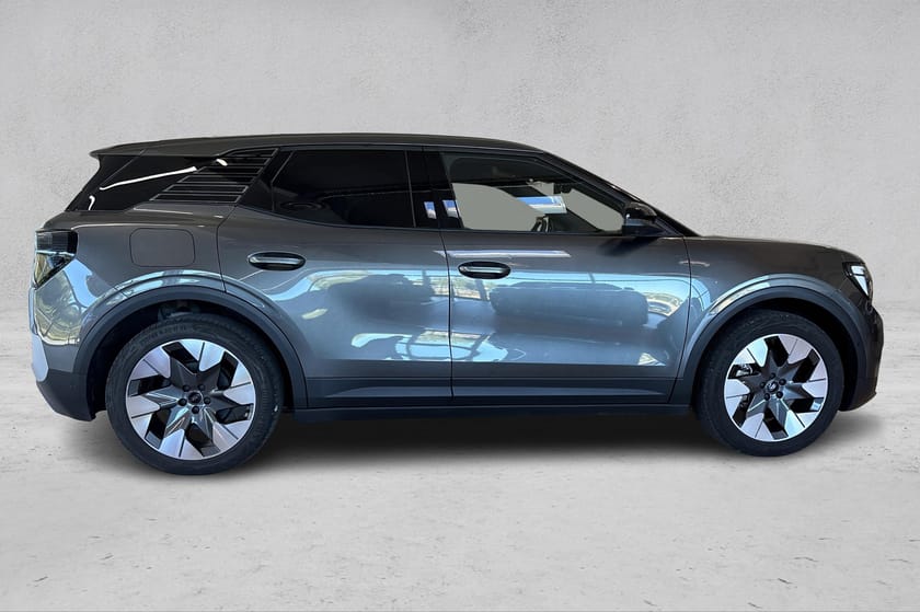 Bilde 2 av Ford Explorer EV Extended Range AWD