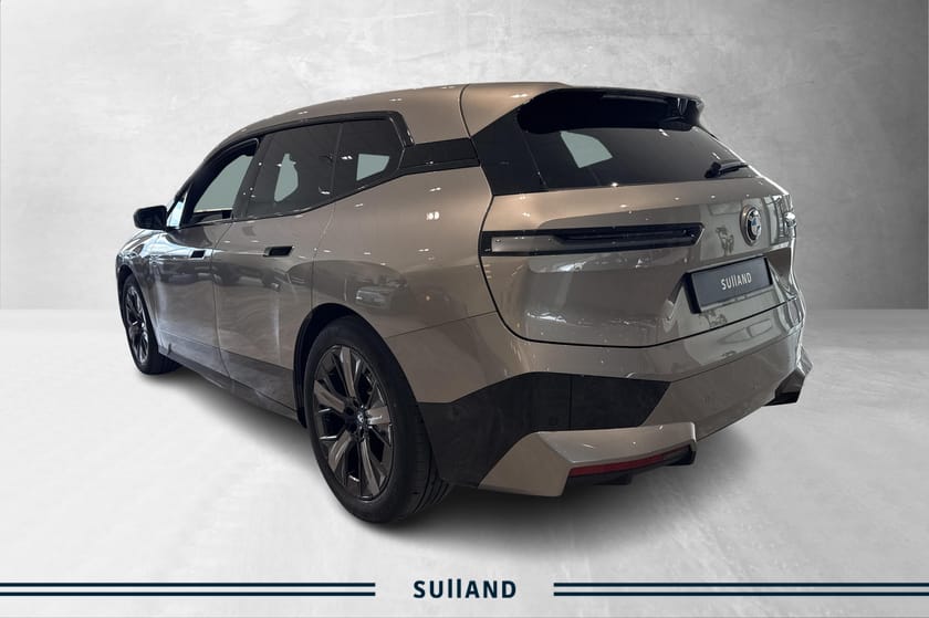 Bilde 3 av BMW iX xDrive40 Fully Charged | Multi.seter | Harman | BSI