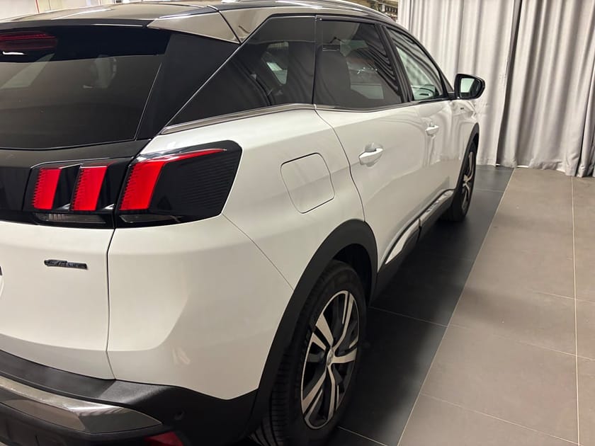 Bild 4 av Peugeot 3008 GT-LINE BHDI 120 AUT Drag FoCal Hifi Värmare VHjul