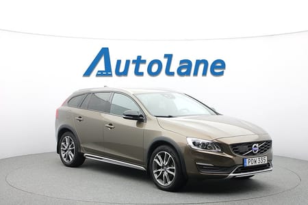 Volvo V60 Cross Country D4 AWD Summum, Kamera, Drag, Värmare, Keyless 190hk