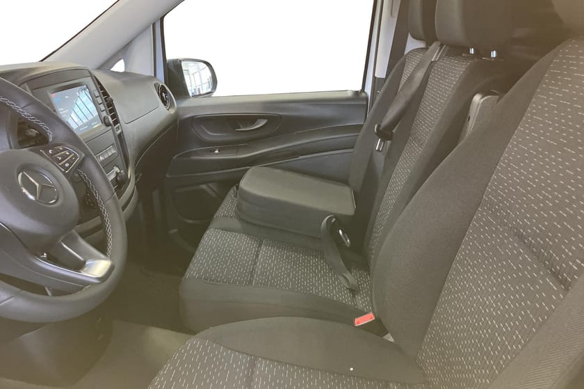 Bild 3 av Mercedes-Benz eVito 112 112, lagerbil för omgående leverans!