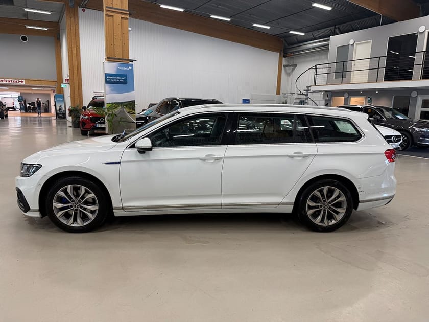 Bild 2 av Volkswagen Passat Sportscombi GTE 1.4 TSI Aut/Drag 2,99%Ränta