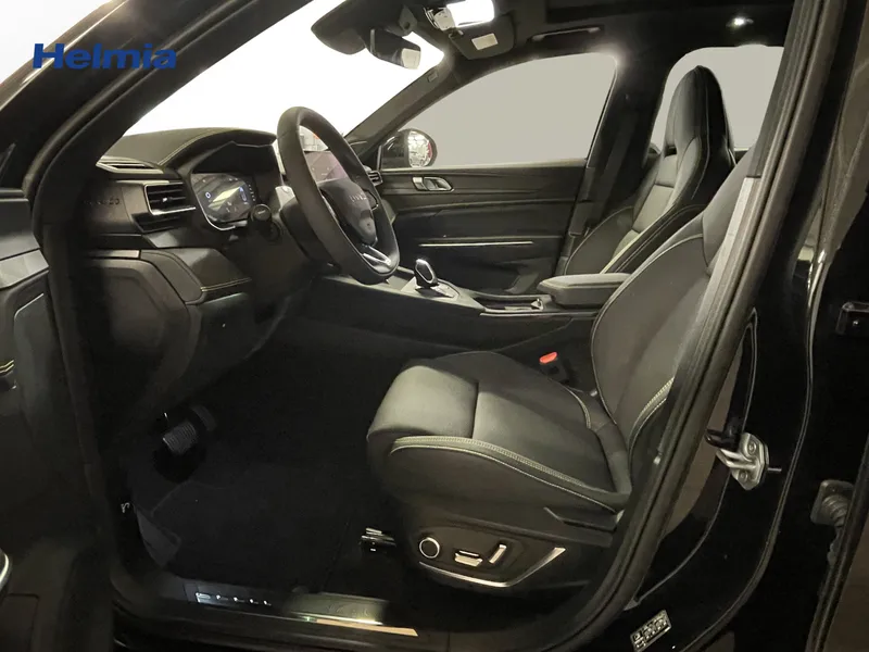 Bild 13 av 16 – Lynk & Co 01 PHEV More