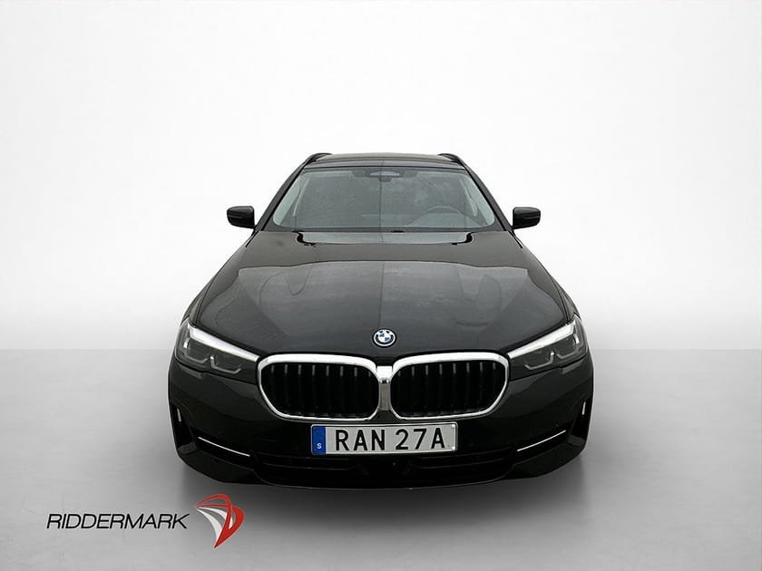 Bild 2 av BMW 530e xDrive Touring Värmare Drag Kamera Skinn Navi MOMS