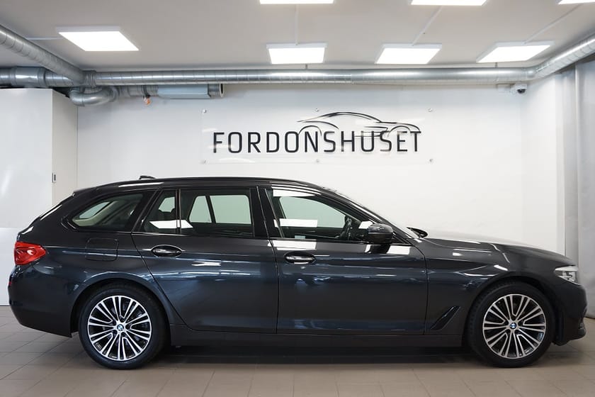 Bild 3 av BMW 520i Touring 184HK Steptronic SPORT LINE | VÄRMARE | SKINN