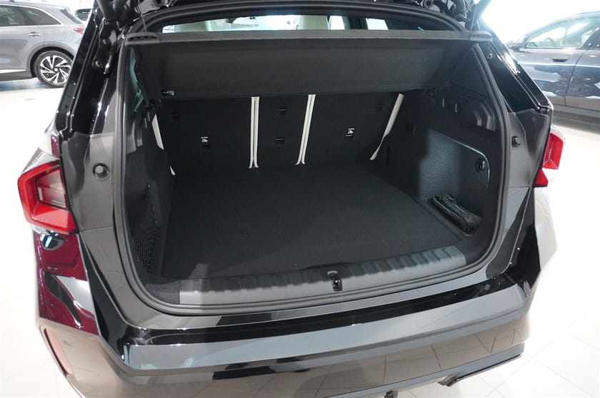 Bild 5 av BMW iX1 eDrive20 M Sport Pro Fully Charged Drag H K DA