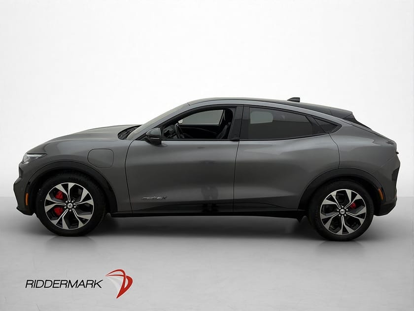 Bild 5 av Ford Mustang Mach-E Long Range AWD 351hk Pano B&O 360° Drag