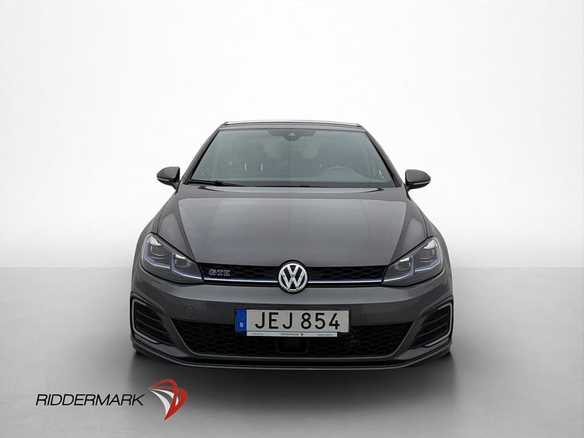 Bild 2 av Volkswagen Golf GTE 204hk Cockpit Värmare Kamera Navi Drag