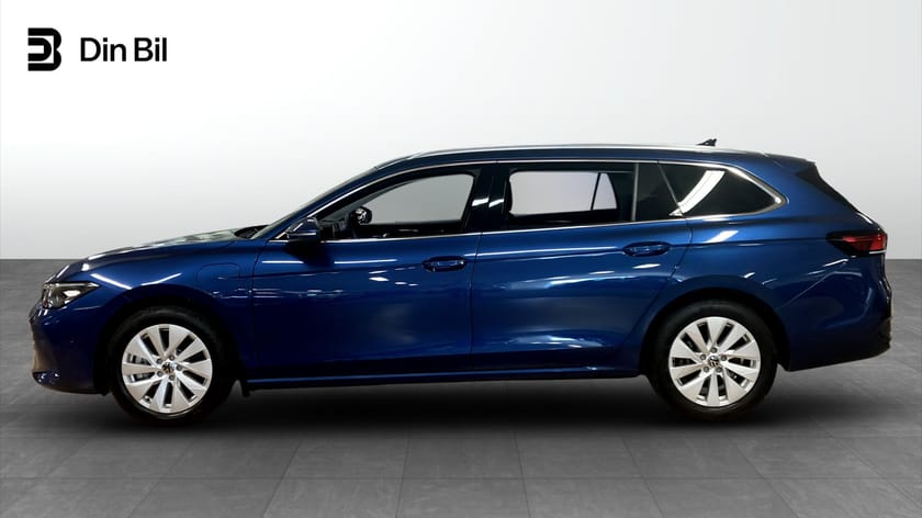 Bild 3 av Volkswagen Passat Variant eHybrid 272hk DSG/Business-Drag med trailer assist